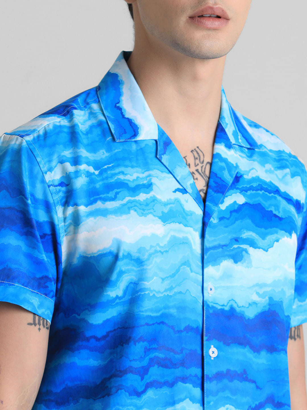 Blue Printed Short Sleeves Shirt