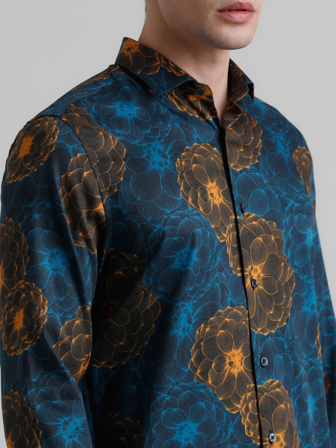 Black Abstract Print Short Sleeves Shirt