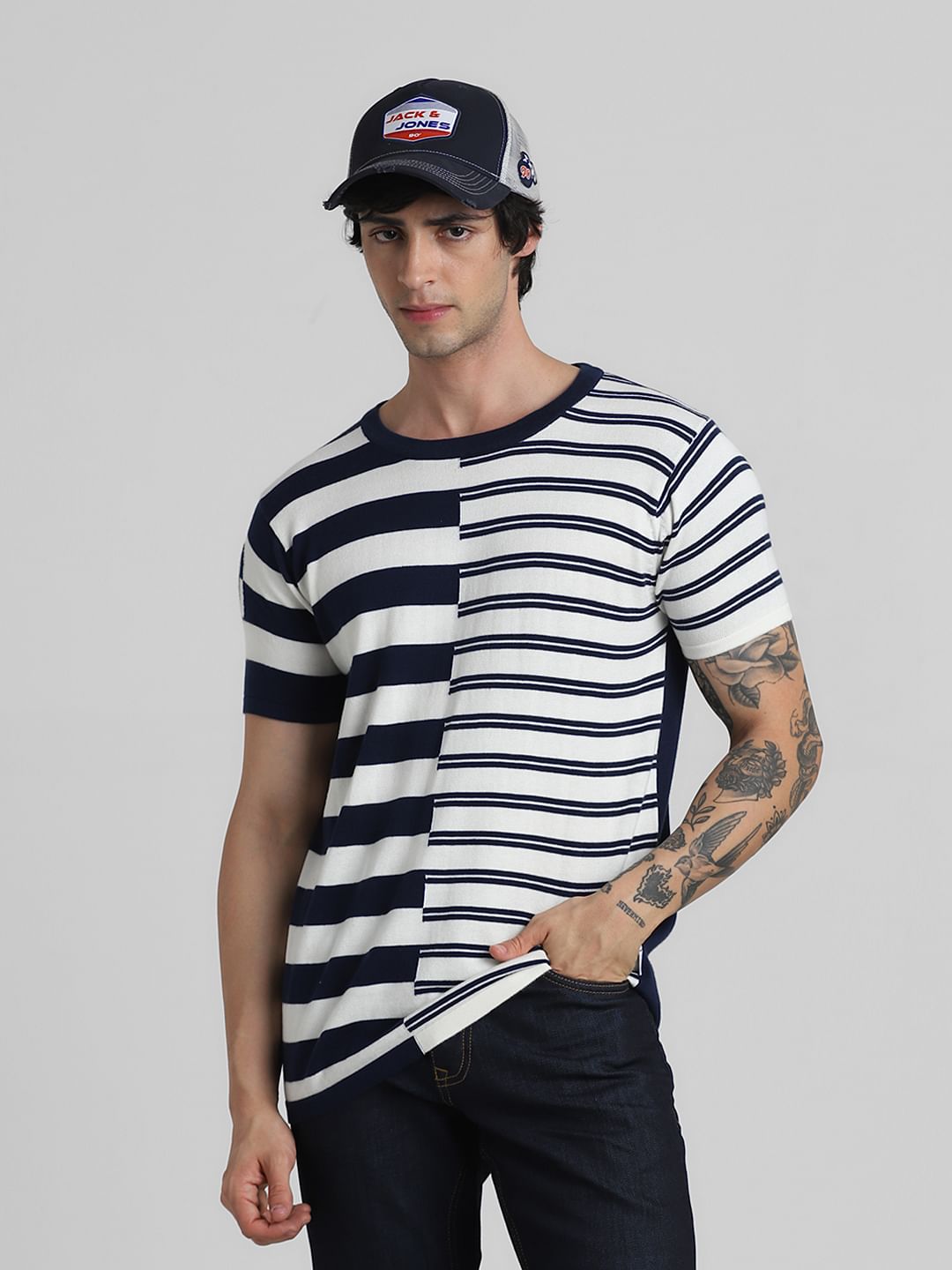 White & Blue Printed T-shirt - S