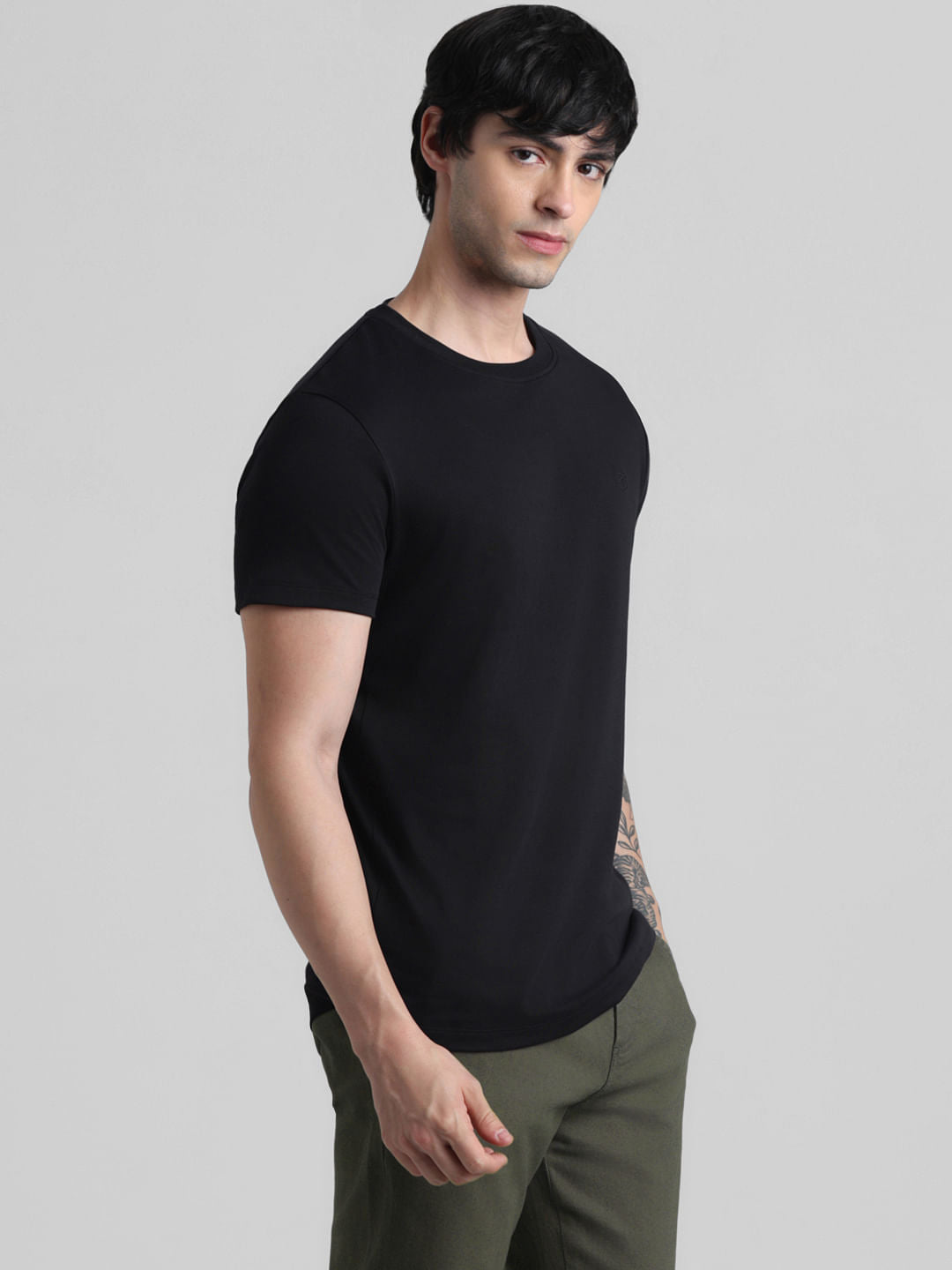 Black Crew Neck T-shirt