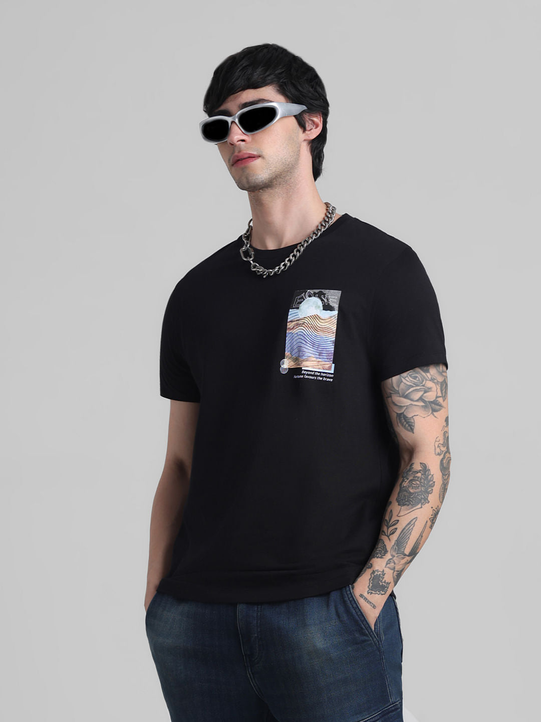 Black Graphic Print T-shirt - S