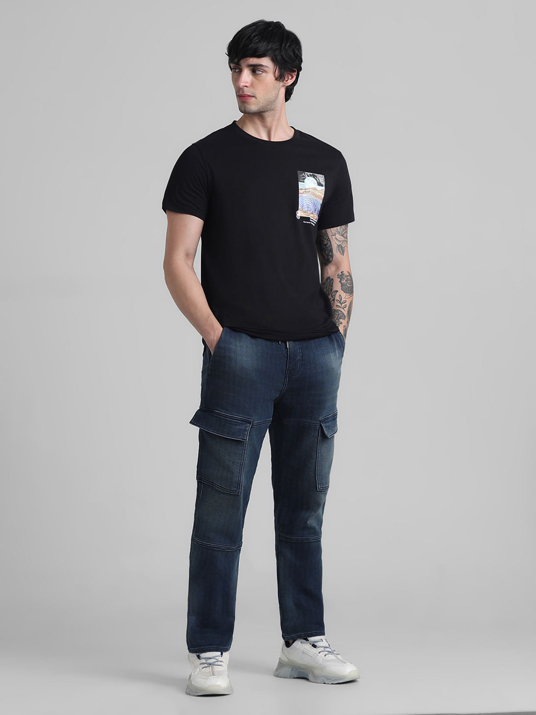 Black Graphic Print T-shirt