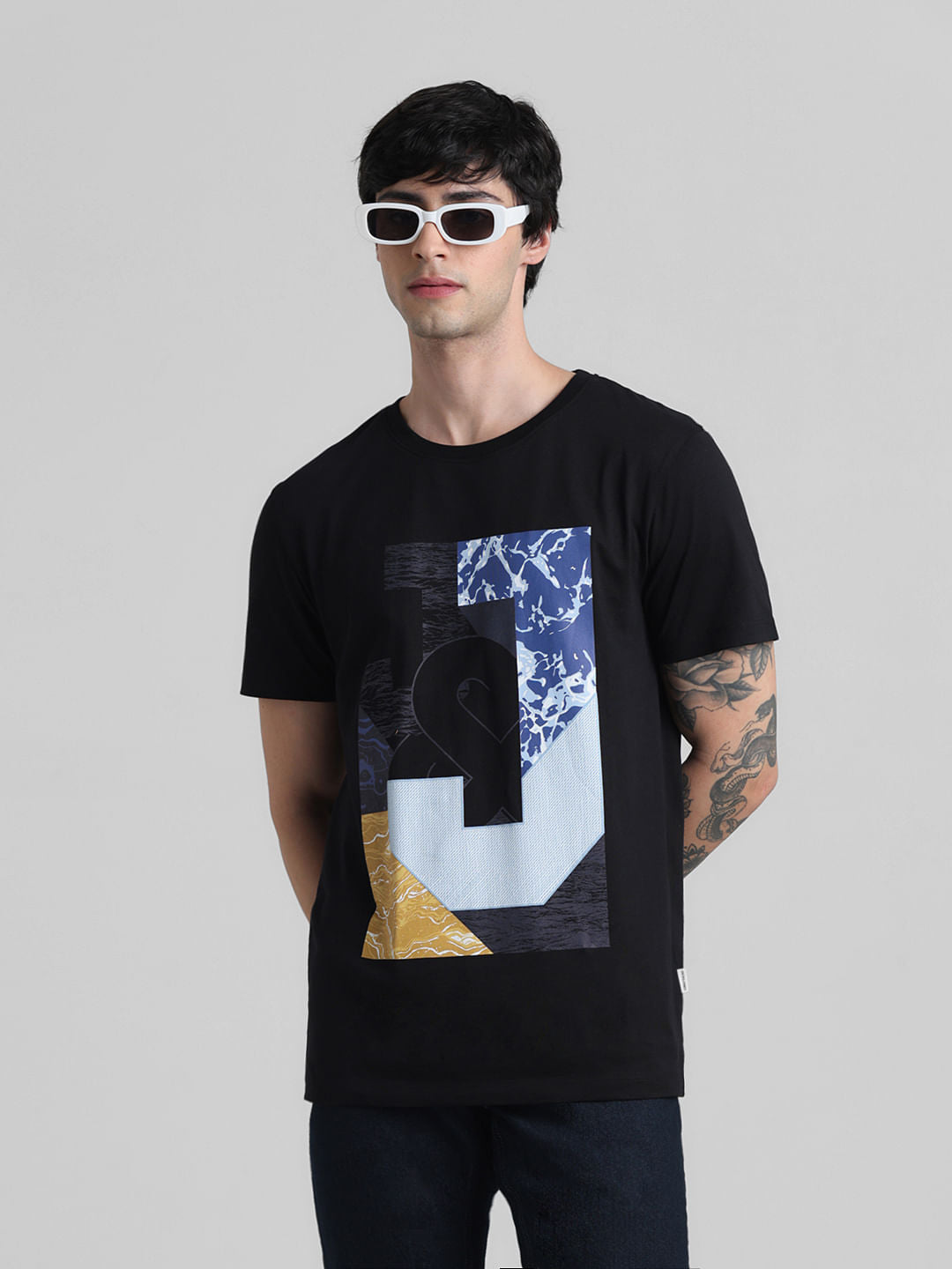 Black Graphic Print Crew Neck T-shirt - S