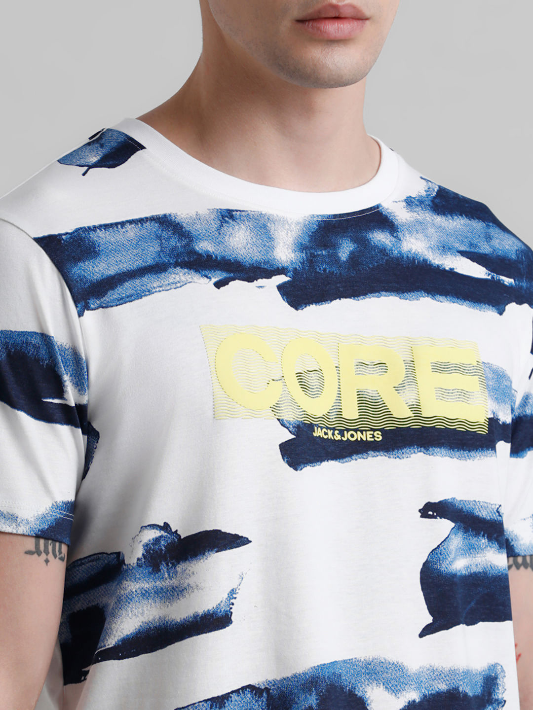 White Abstract Print T-shirt