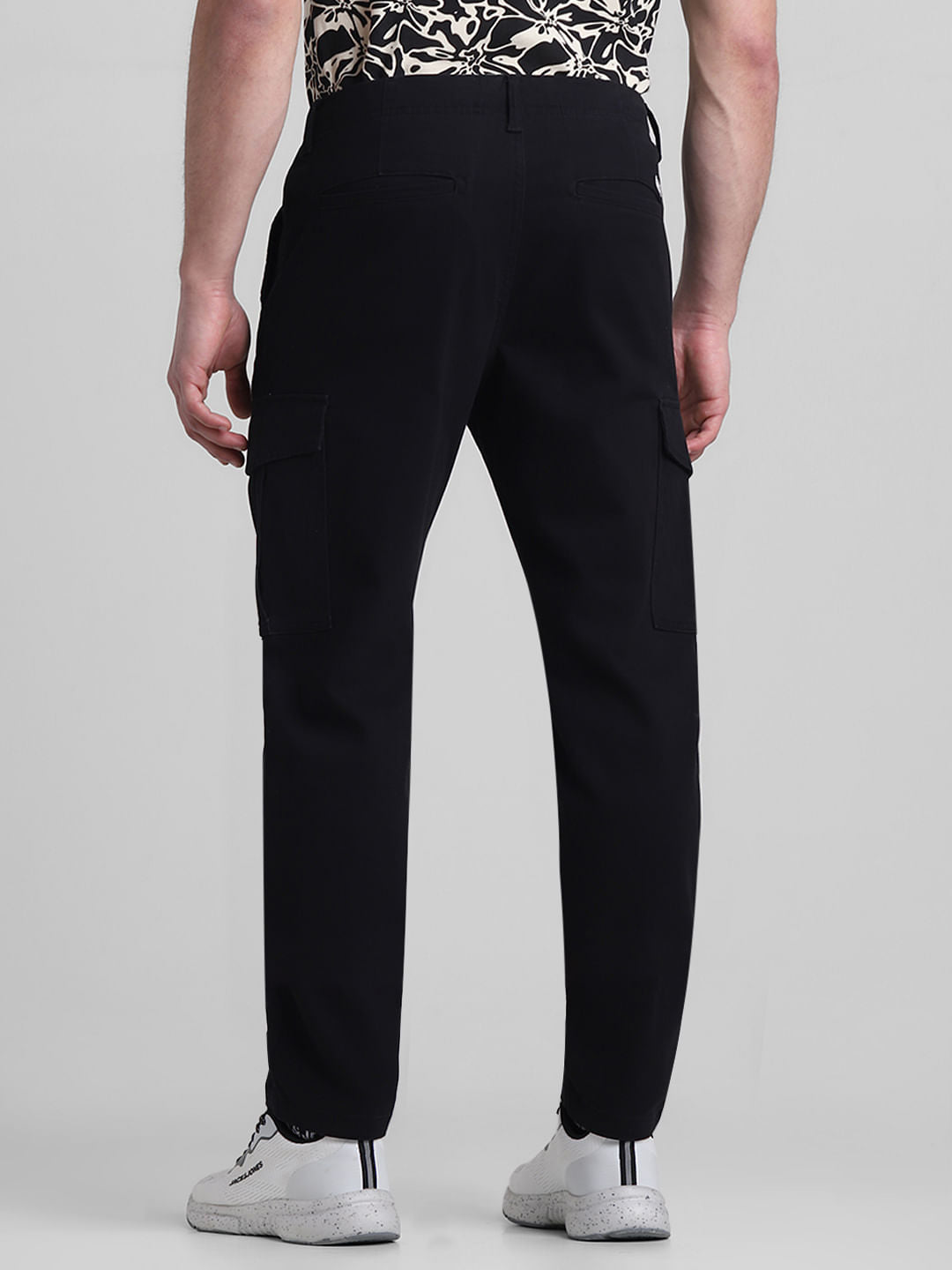 Black Mid Rise Slim Fit Pants