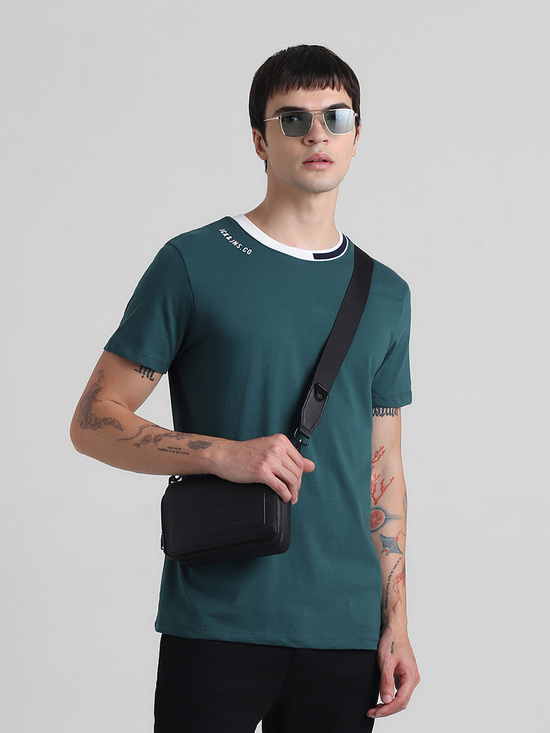 Green Cotton Contrast Neck T-shirt - S