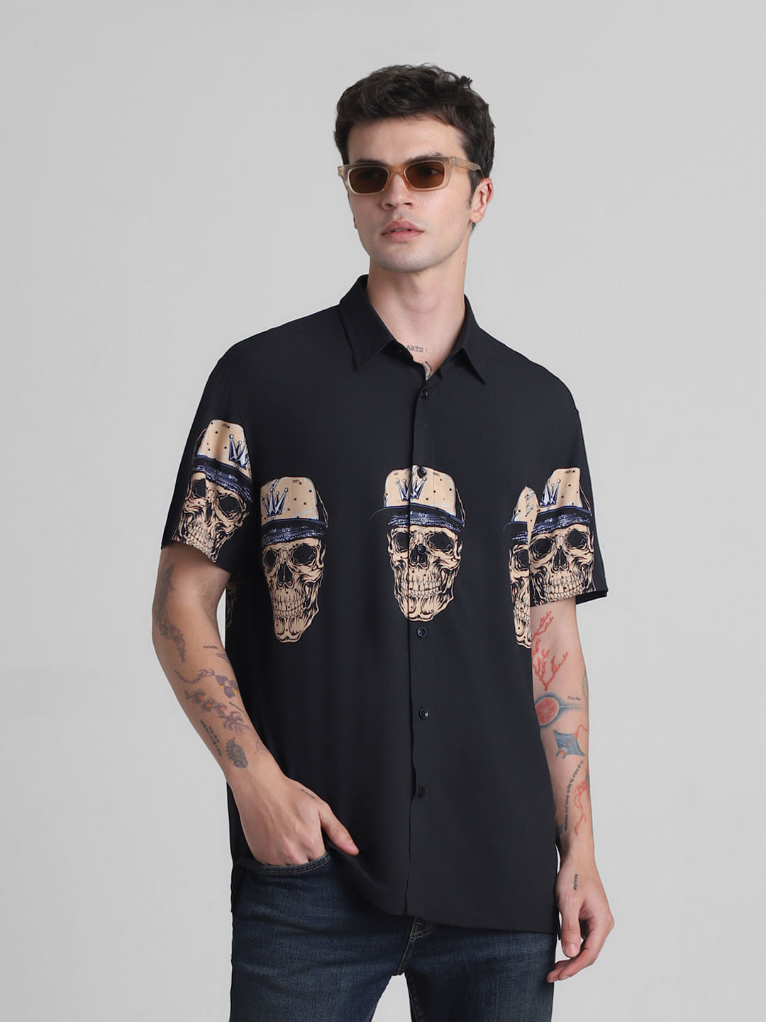 Black Embellished Print Short Sleeves Shirt - S