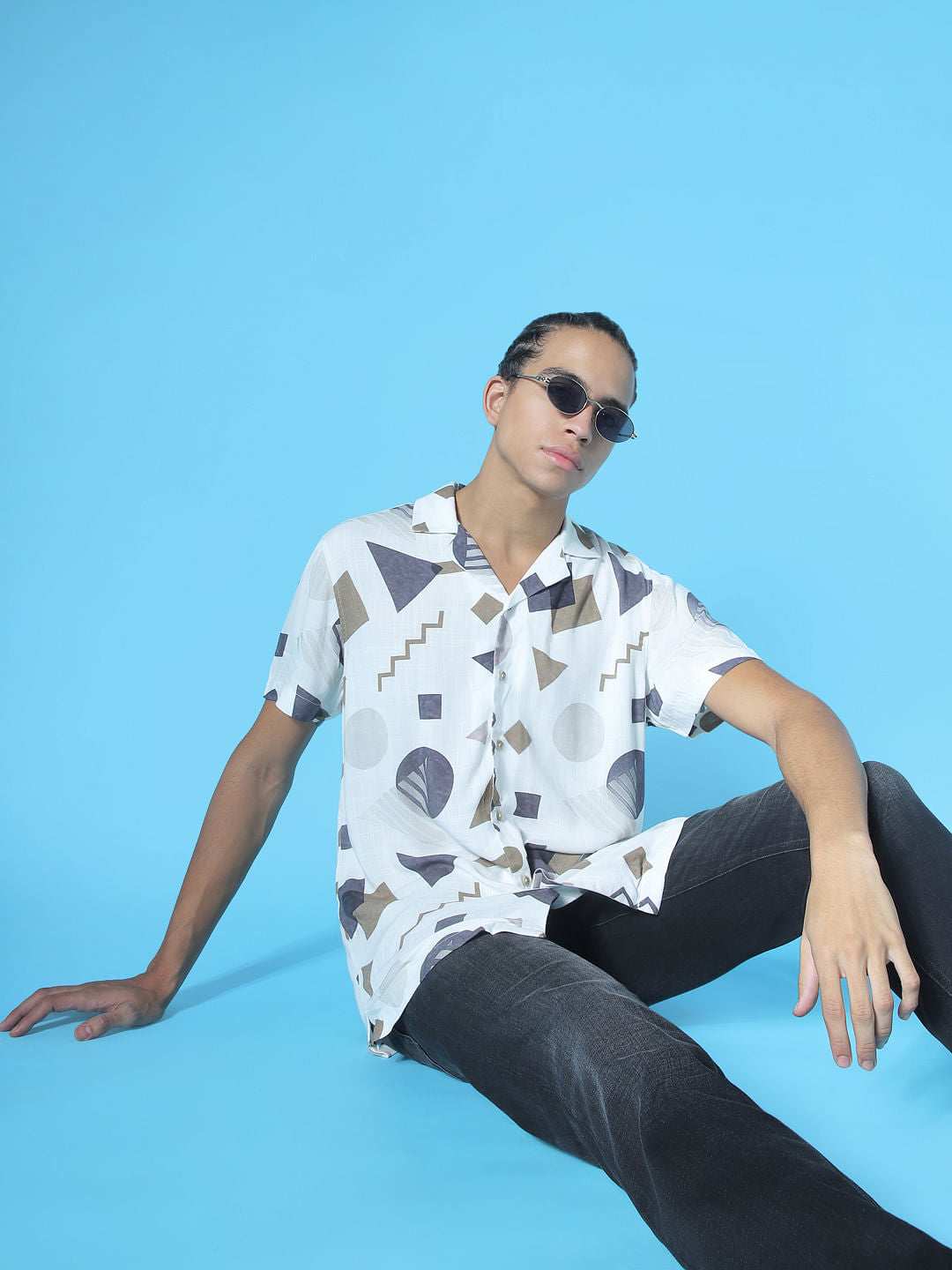 Beige Geometric Print Short Sleeves Shirt - S