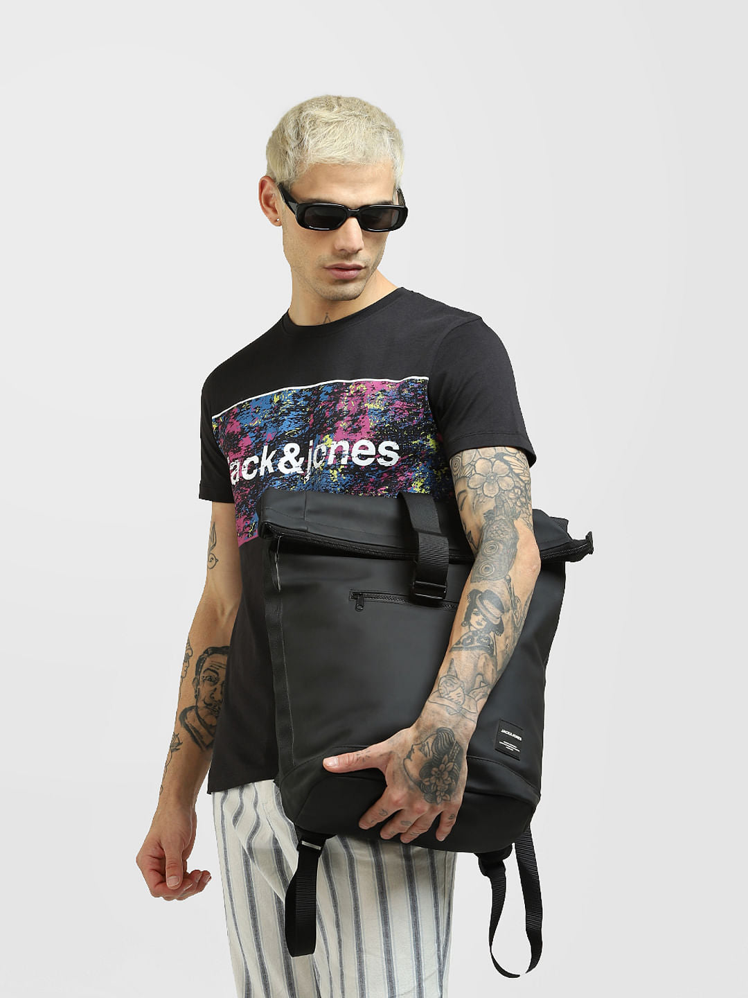 Black Graphic Print T-shirt - S