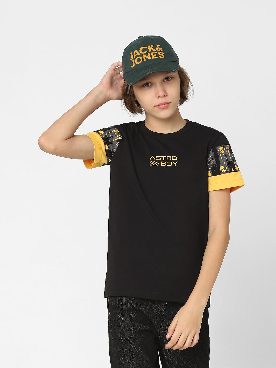 Boys Black Printed Crew Neck T-shirt - 9/10Y