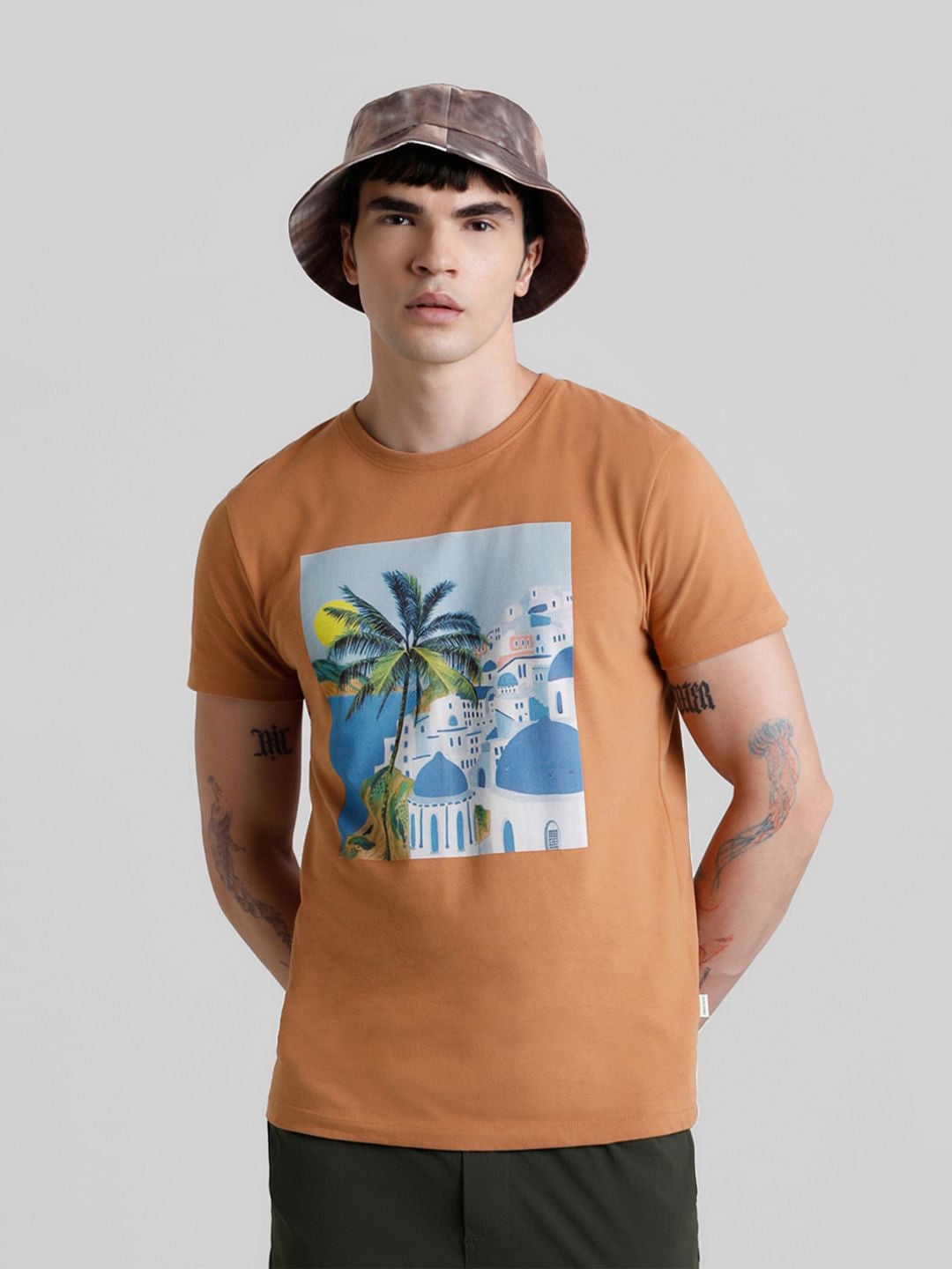 Brown Graphic Print Crew Neck T-shirt - S