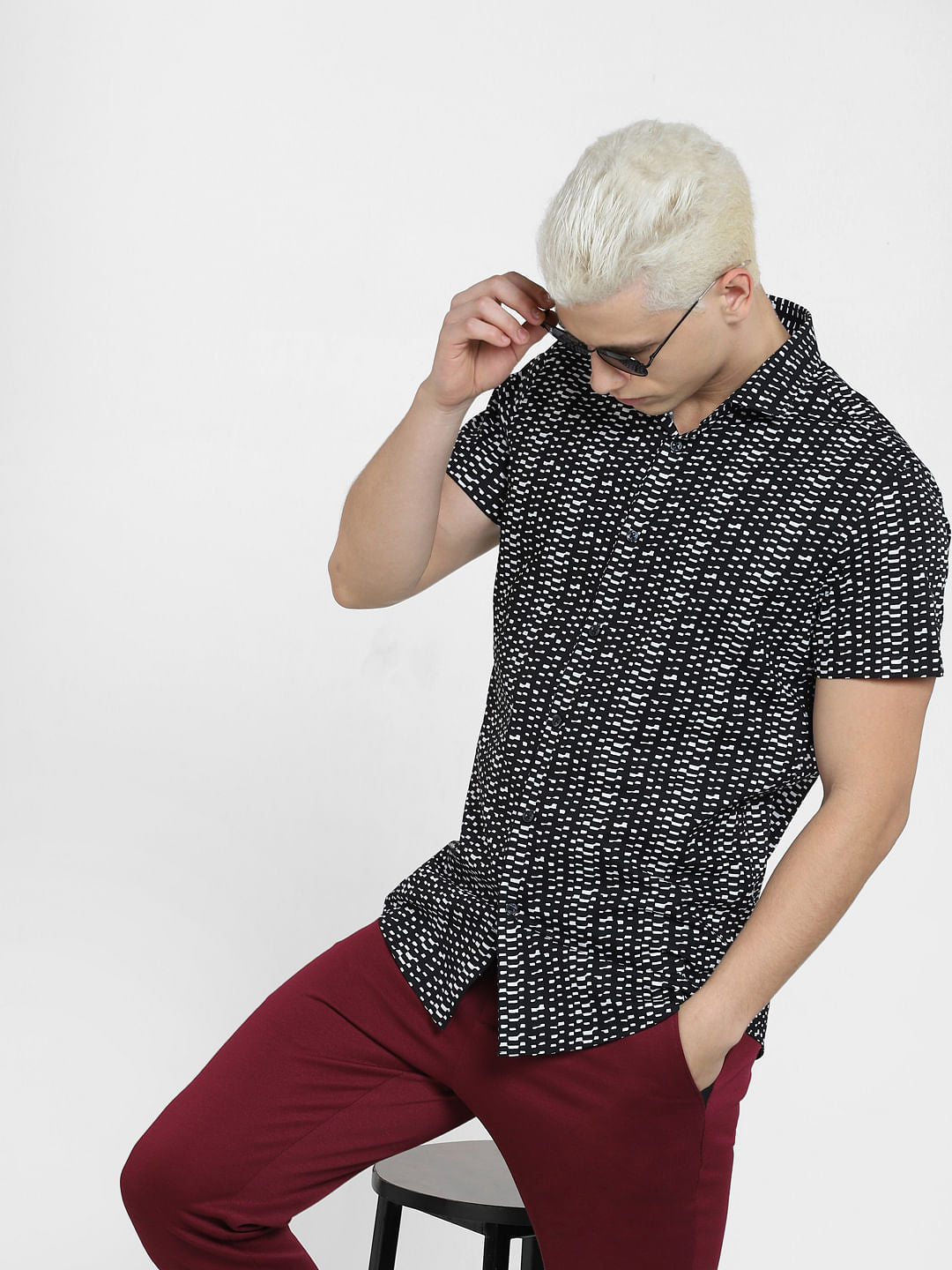 Black Printed Short Sleeves Shirt - S