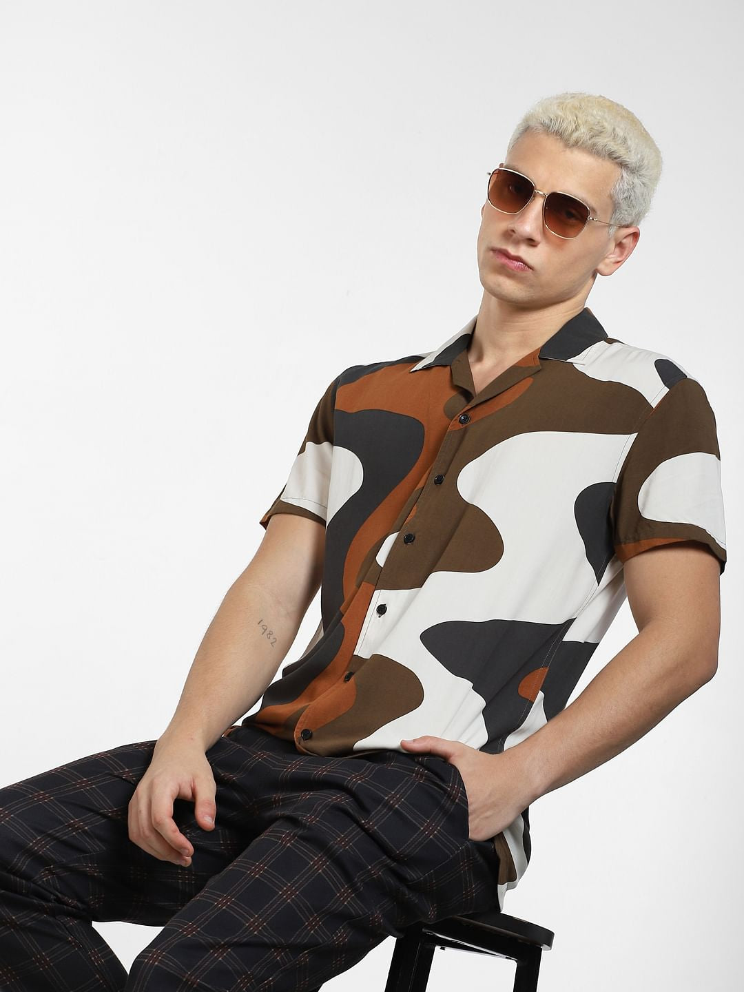 Brown Printed Short Sleeves Shirt - S