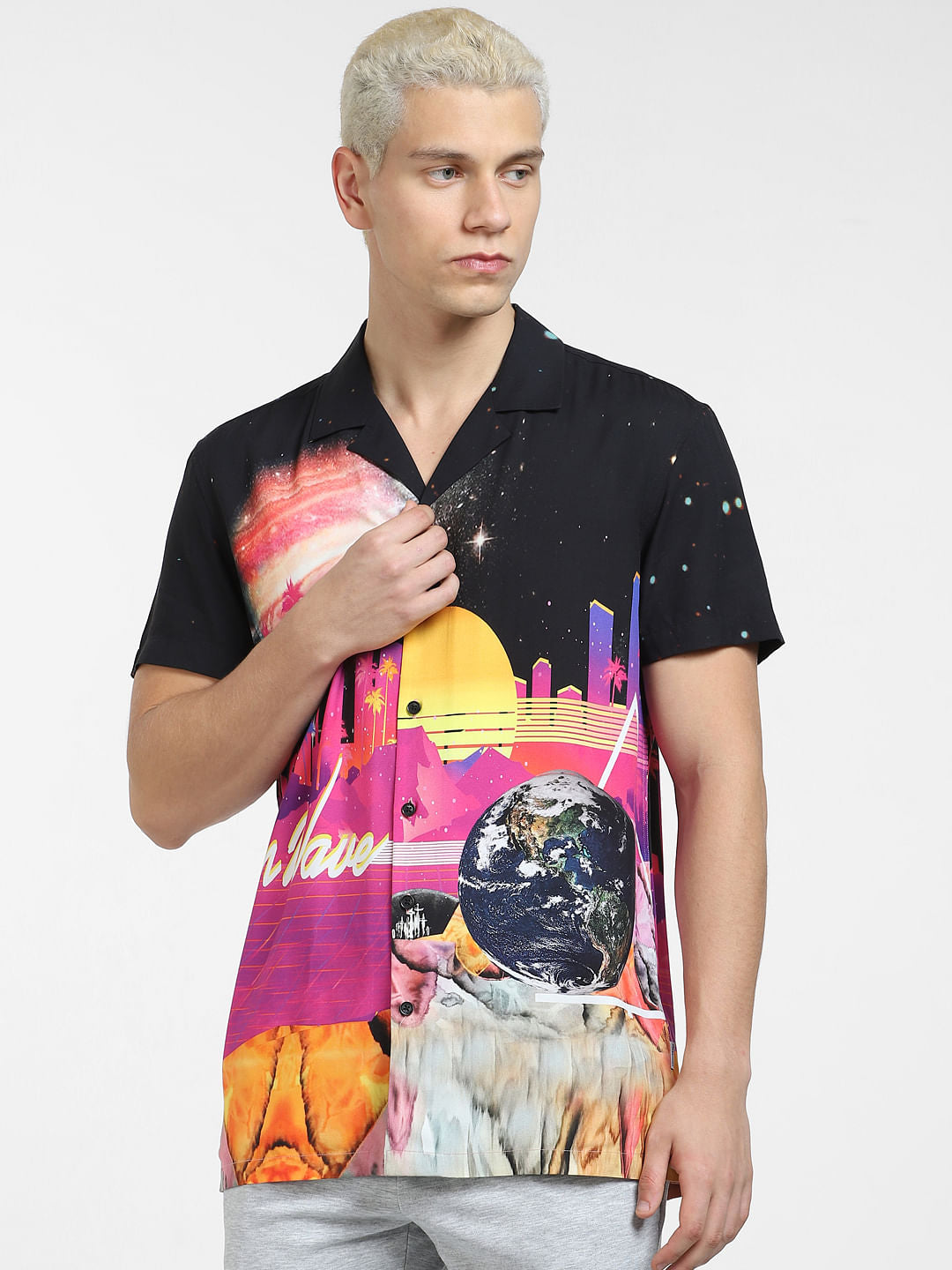 METAVERSE Black Graphic Print Short Sleeves Shirt