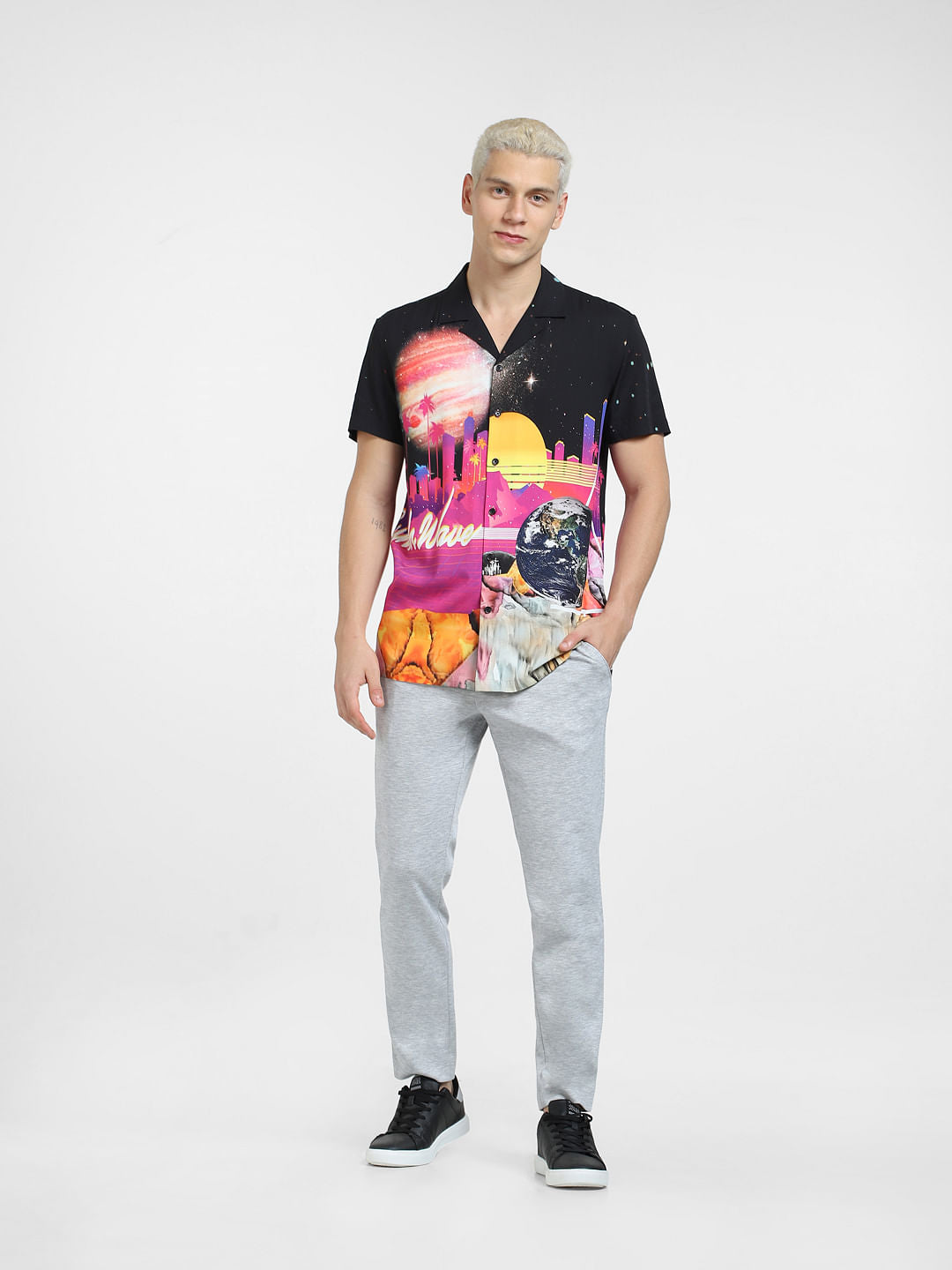 METAVERSE Black Graphic Print Short Sleeves Shirt