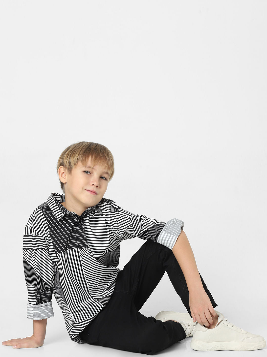 Boys Black Monochrome Full Sleeves Shirt - 9/10Y