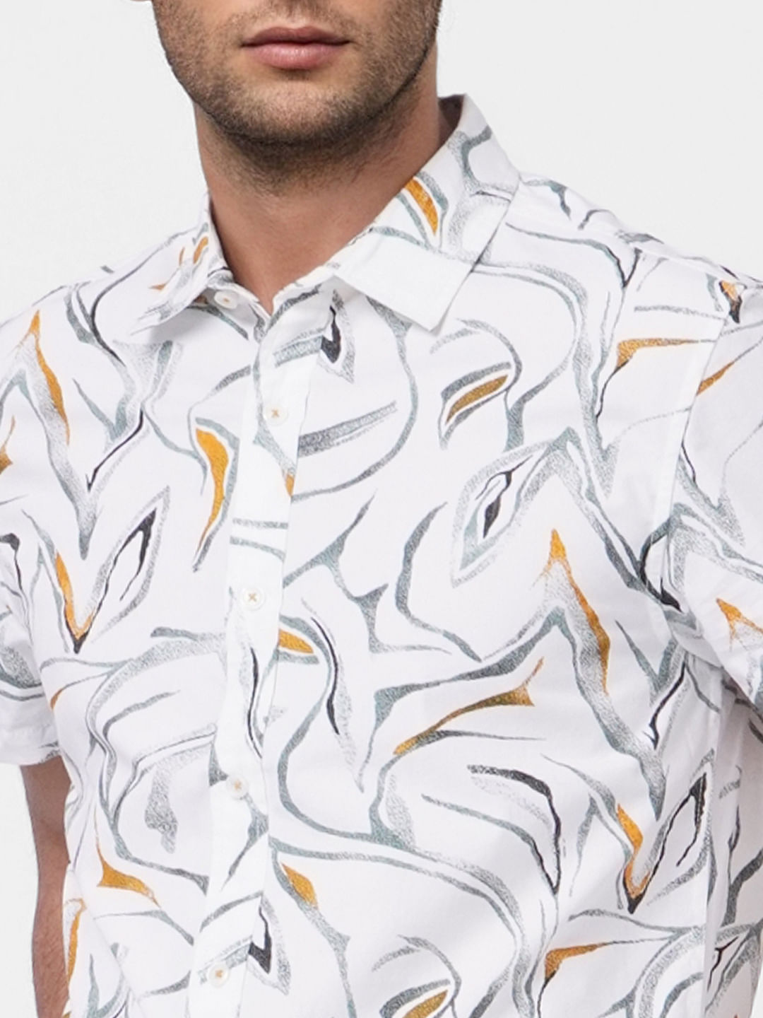 White Abstract Print Short Sleeves Shirt