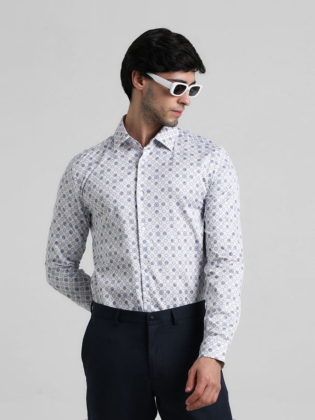 White Abstract Print Formal Shirt - M