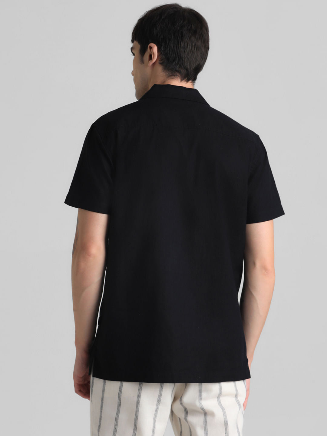Black Short Sleeves Shirt