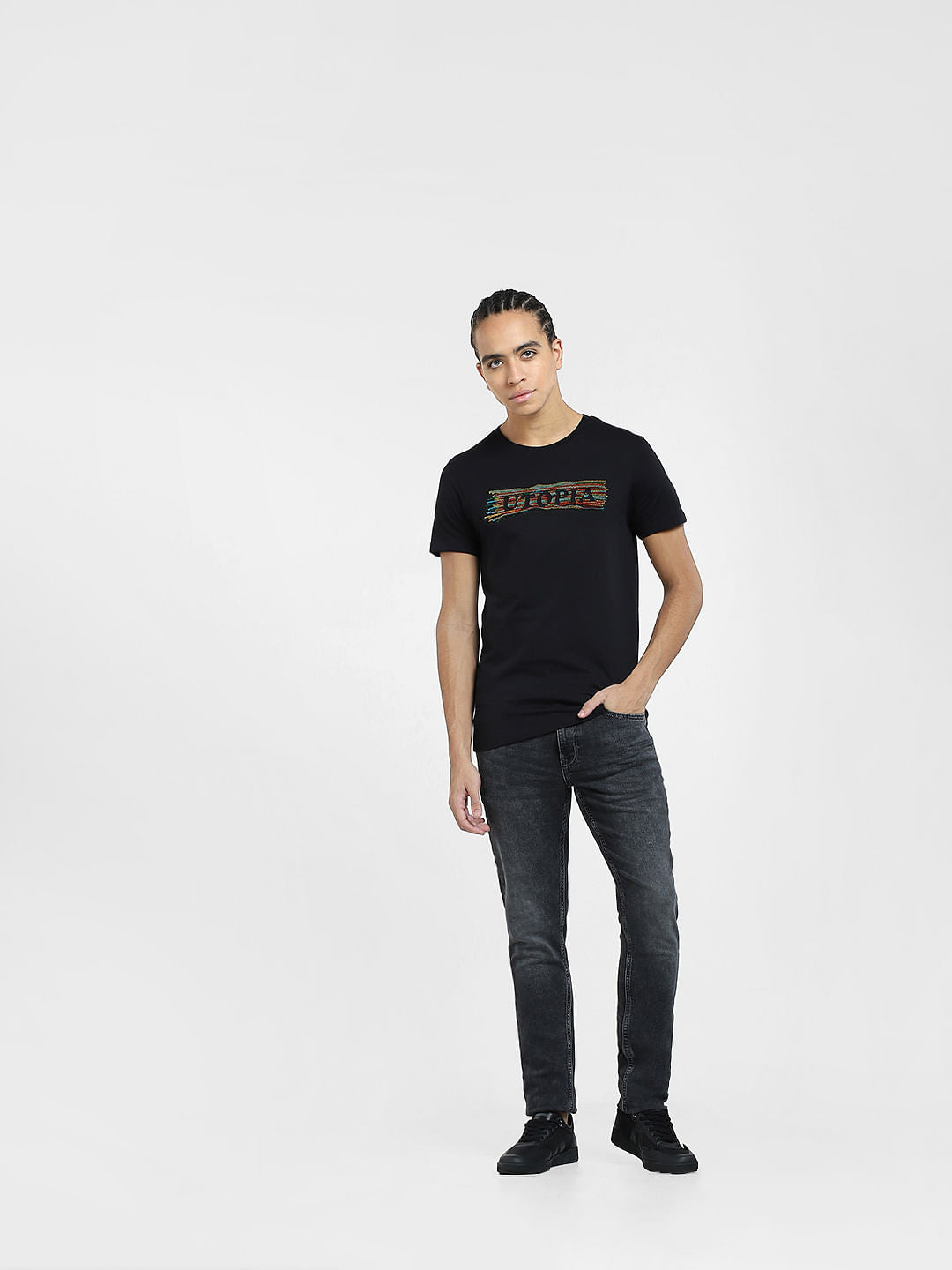 Black Graphic Text Print T-shirt