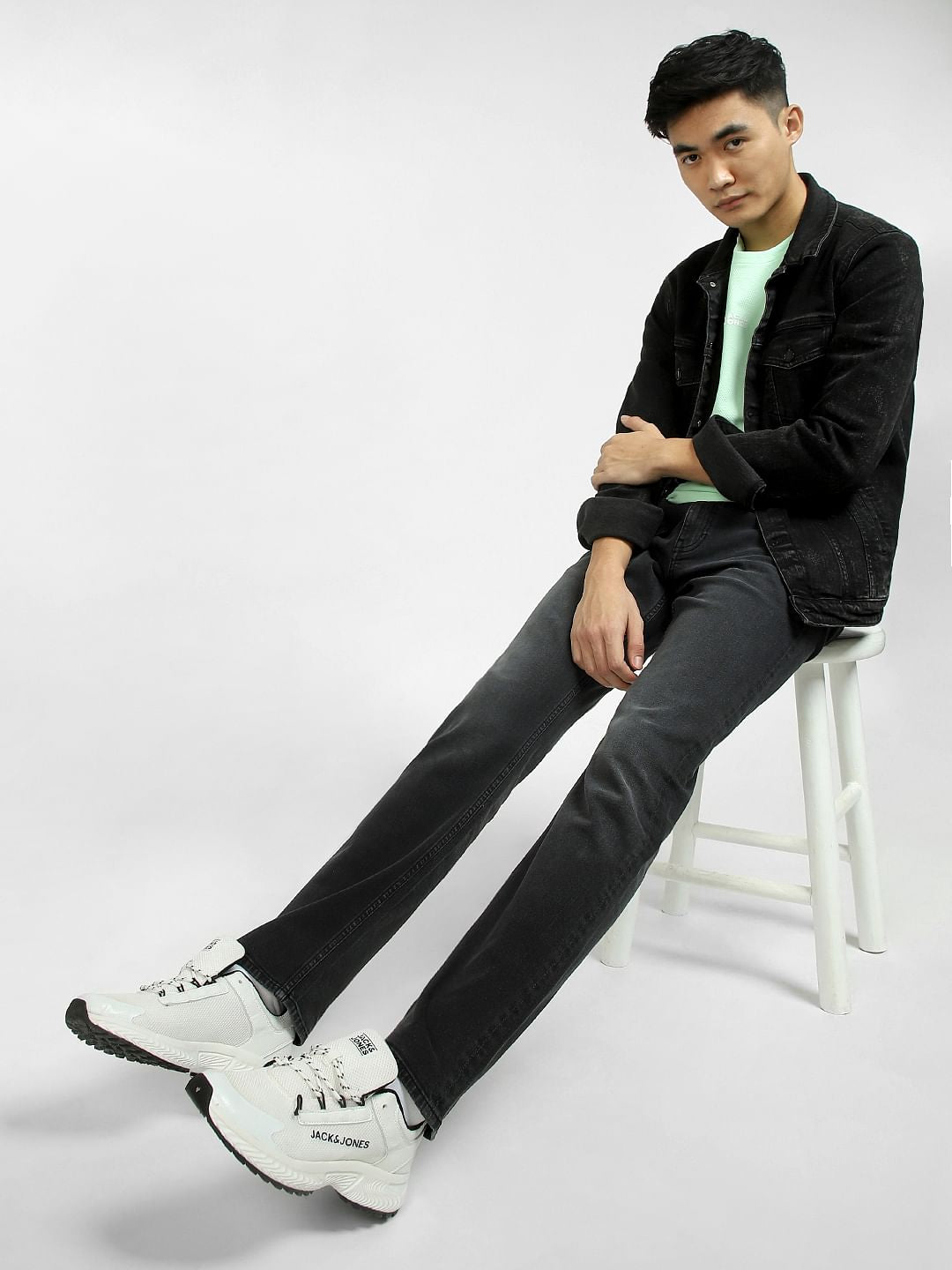 Dark Grey Mid Rise Clark Regular Fit Jeans - 28/30