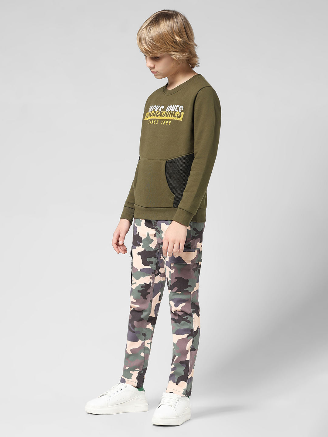 JUNIOR BOYS Green Colourblocked Sweatshirt