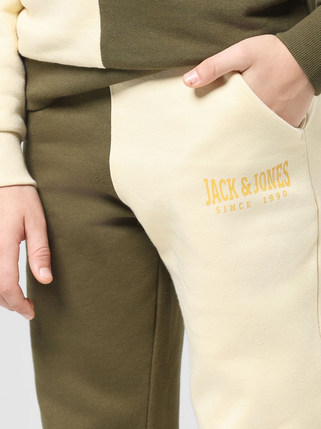 JUNIOR BOYS Green Colourblocked Co-ord Set Sweatpants