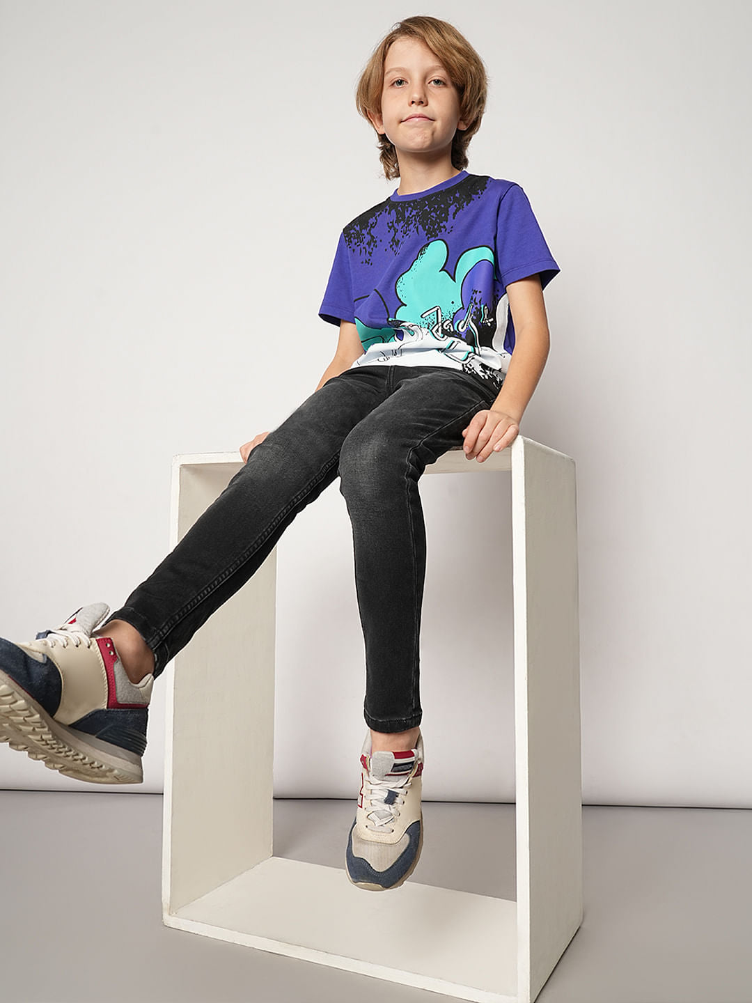 Boys Black Mid Rise Slim Fit Jeans - 4/5Y