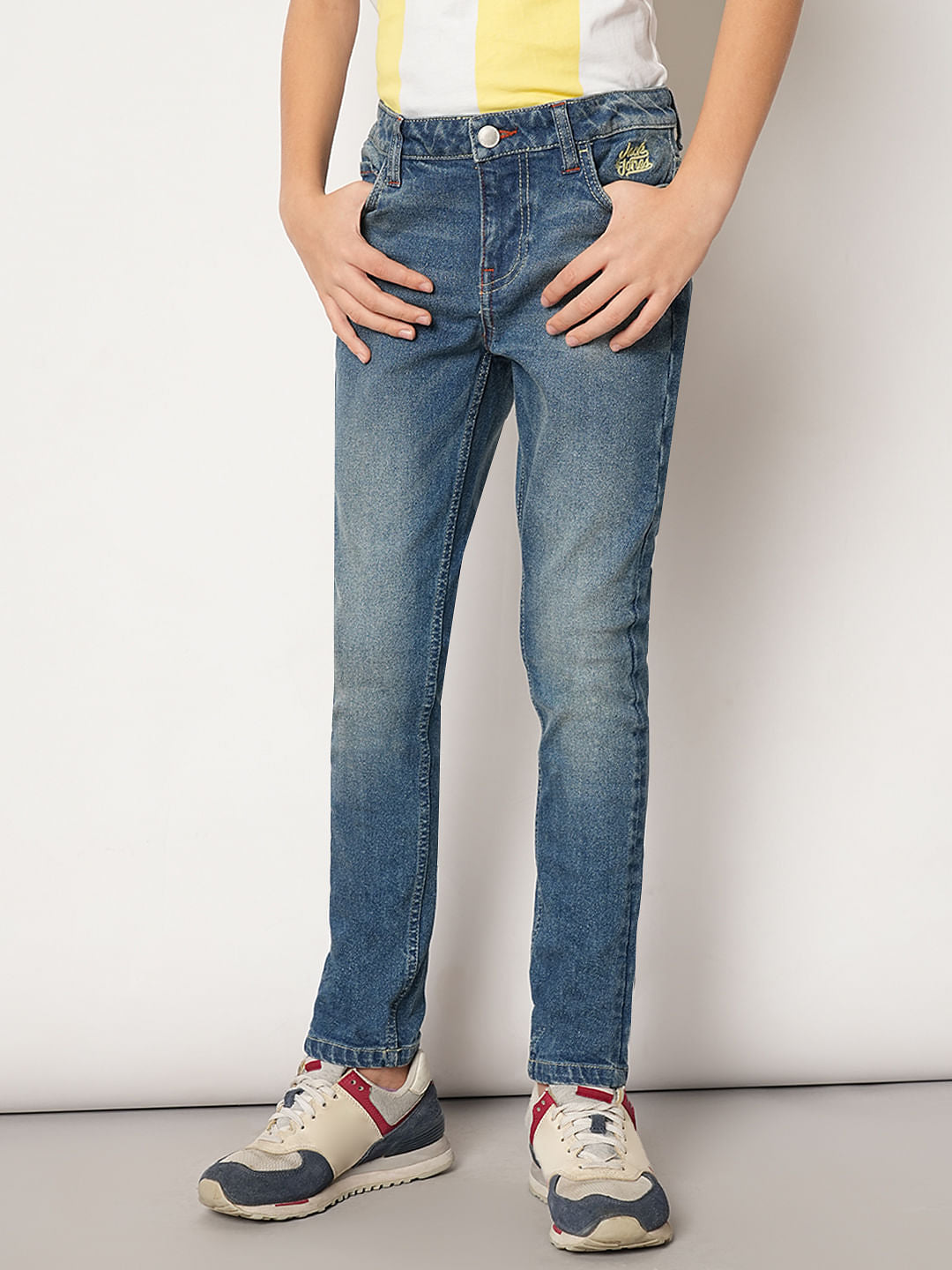 Boys Blue Mid Rise Regular Fit Jeans