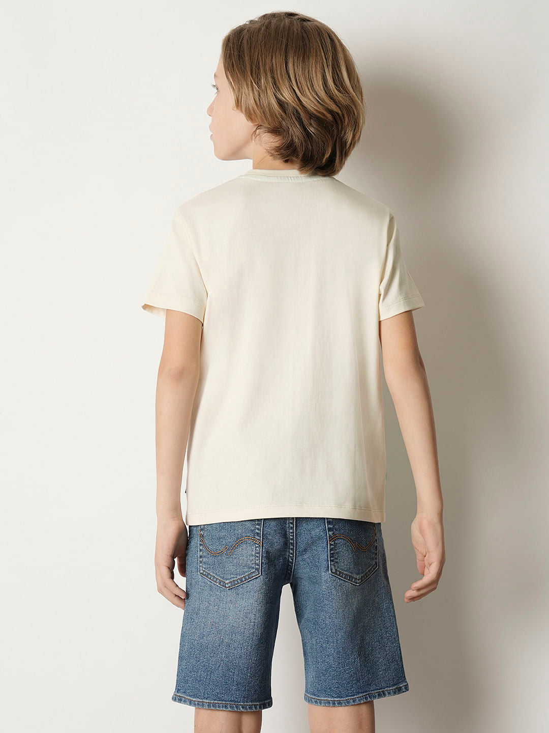 Boys Beige Colourblocked Crew Neck T-shirt