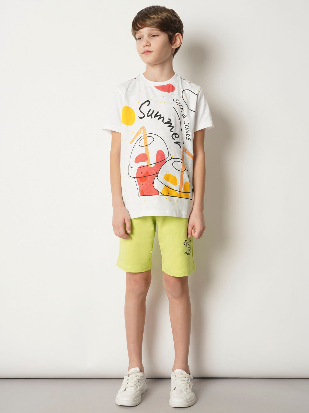 Boys White Graphic Print T-shirt