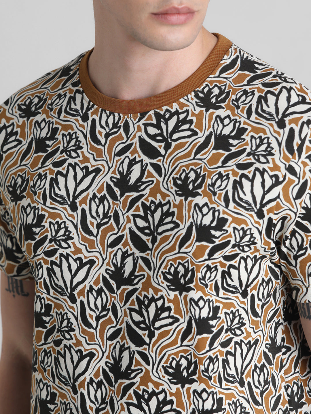 Floral Cotton Slim Fit T-shirt - Golden Brown
