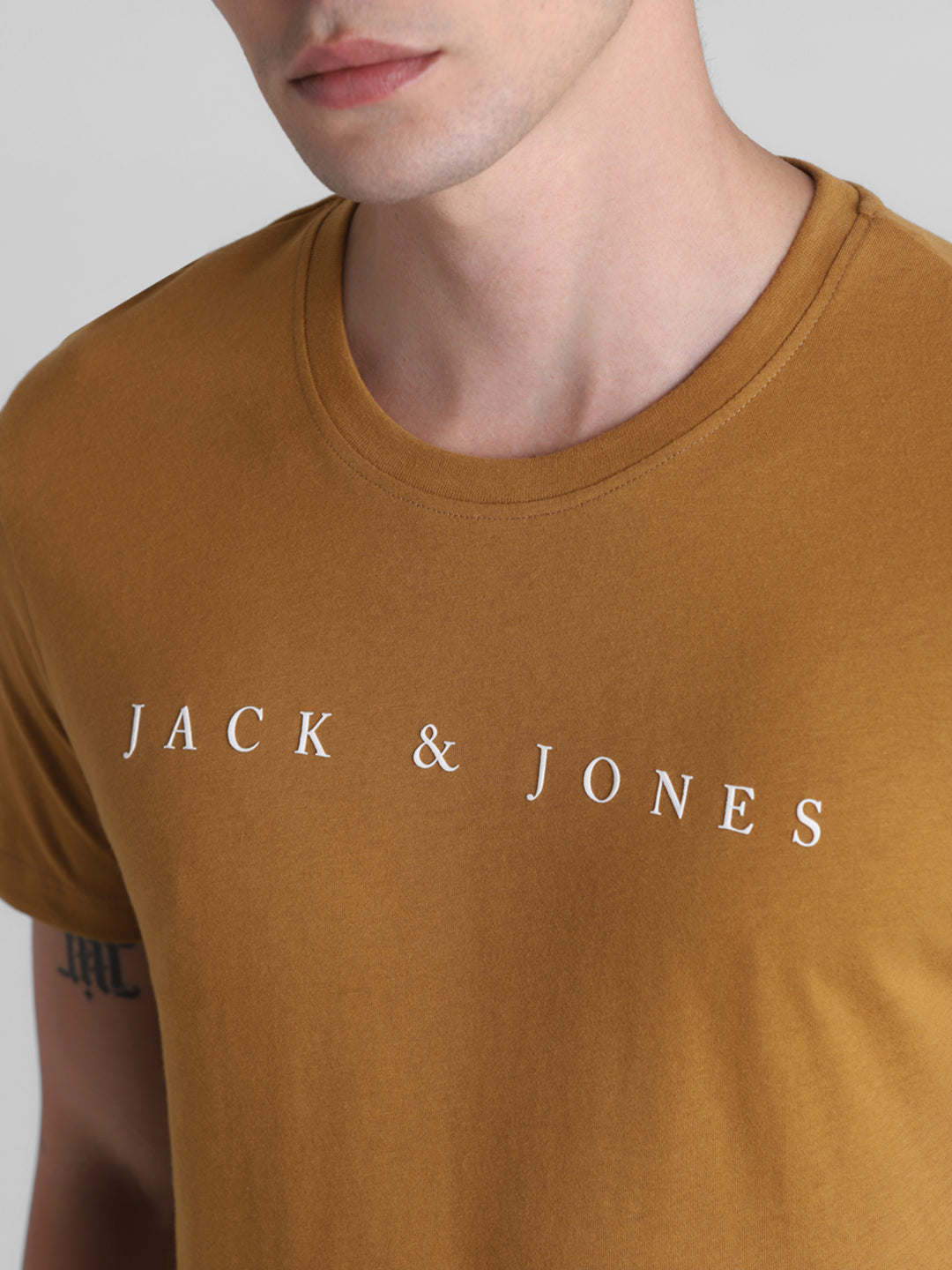 Golden Brown Logo Print T-shirt