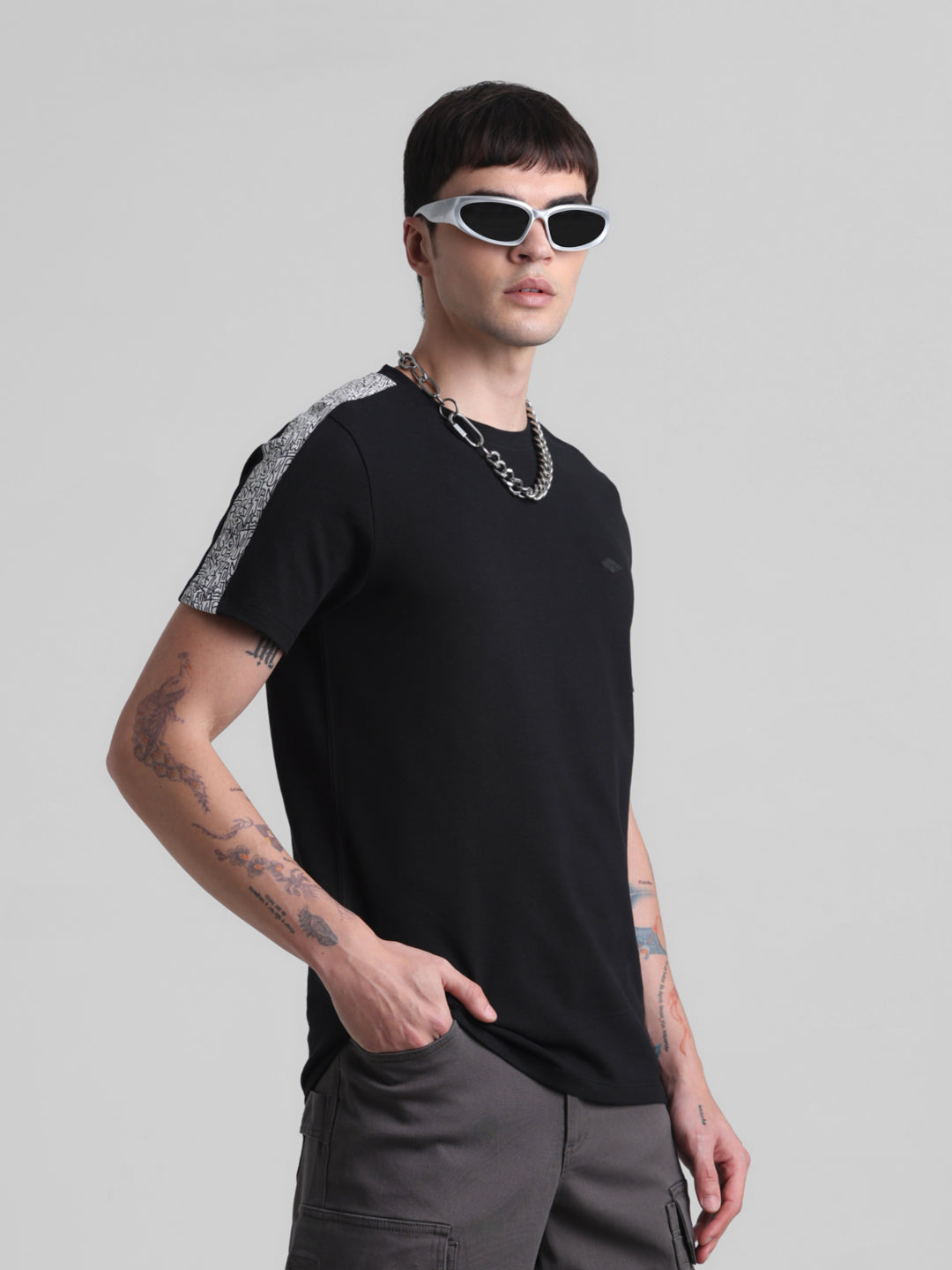 Black Contrast Tape T-shirt