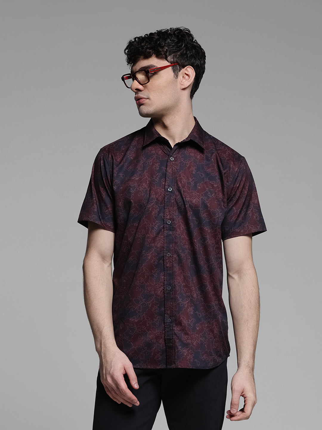 Printed Slim Fit Short Sleeves Shirt - S