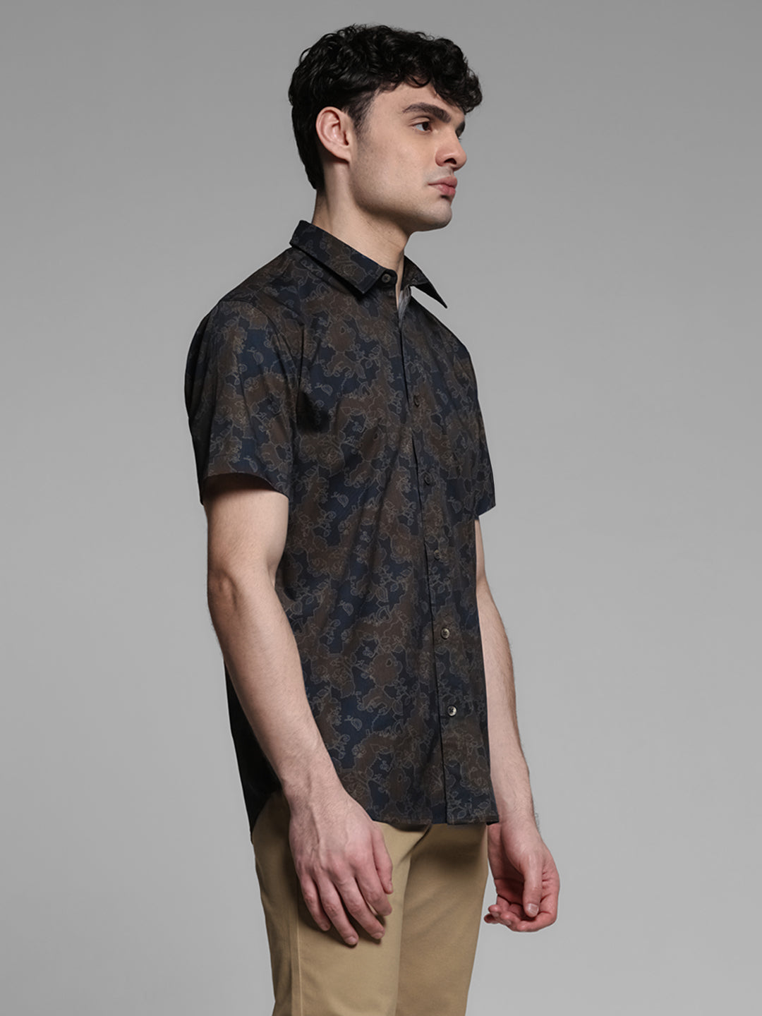 Brown Printed Slim Fit Short Sleeves Shirt