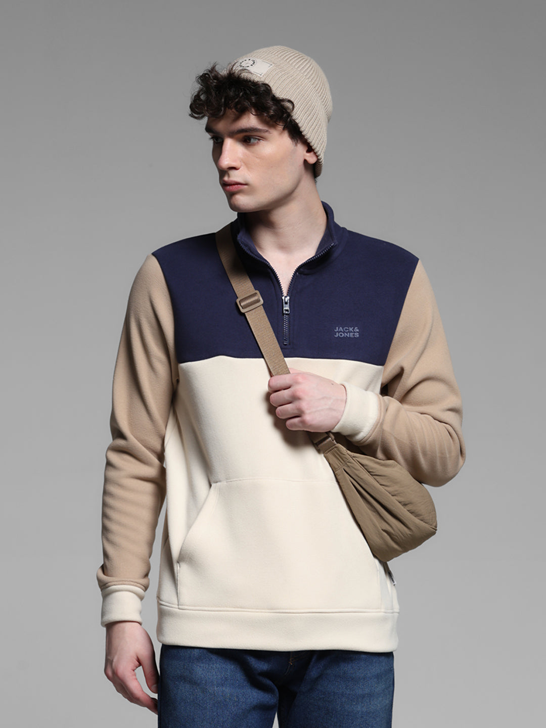 Colourblocked Half-Zip Sweatshirt - S
