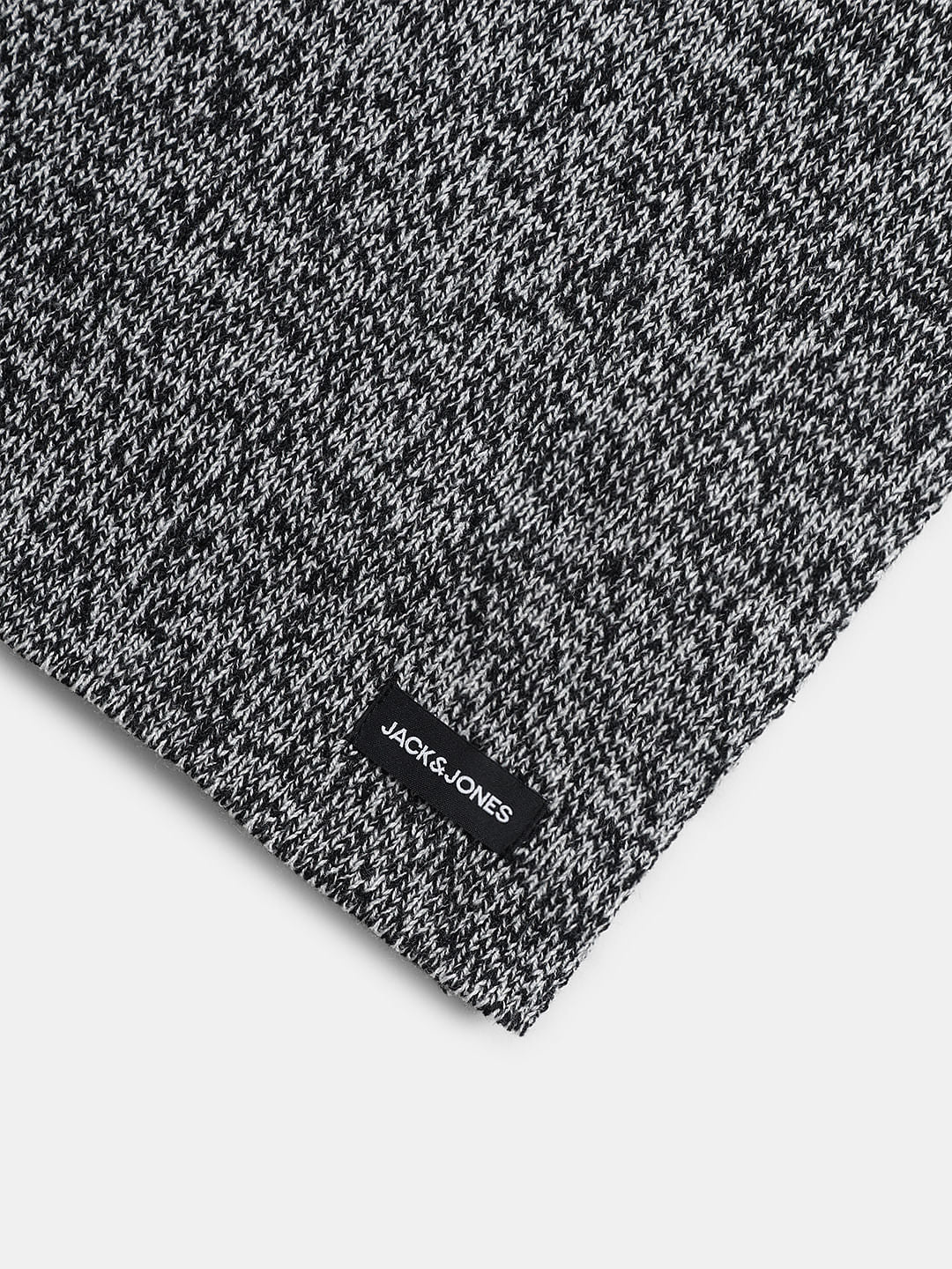 Black & White Knitted Scarf