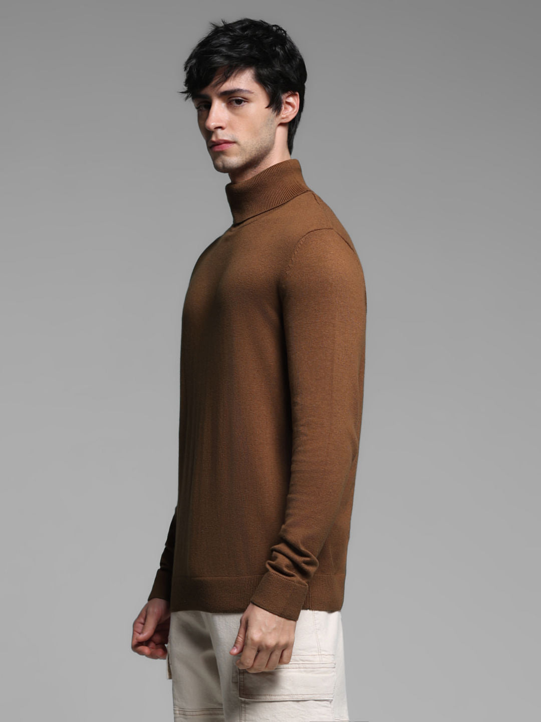 Brown Turtle Neck Flat Knit Pullover