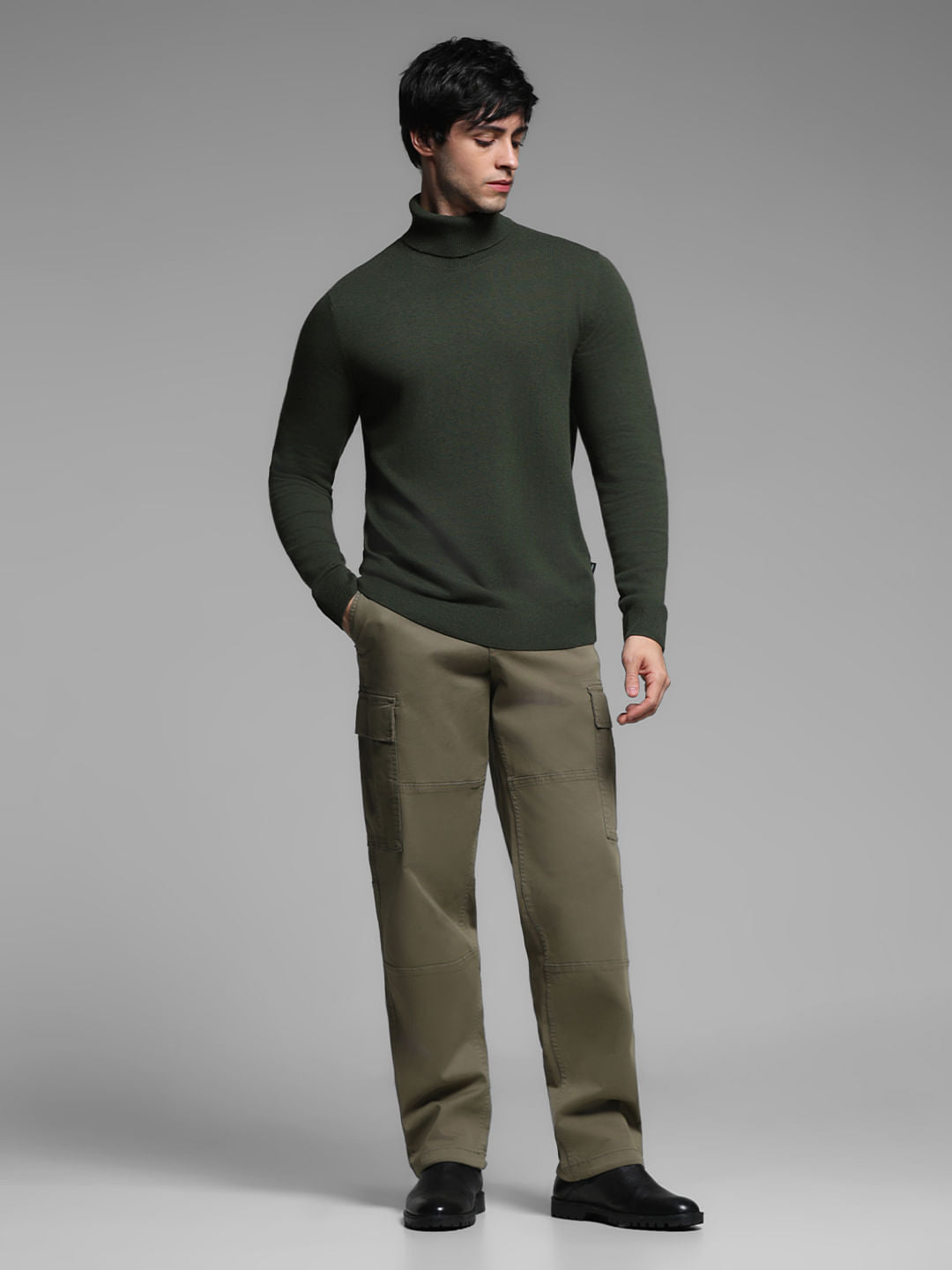 Green Turtle Neck Flat Knit Pullover