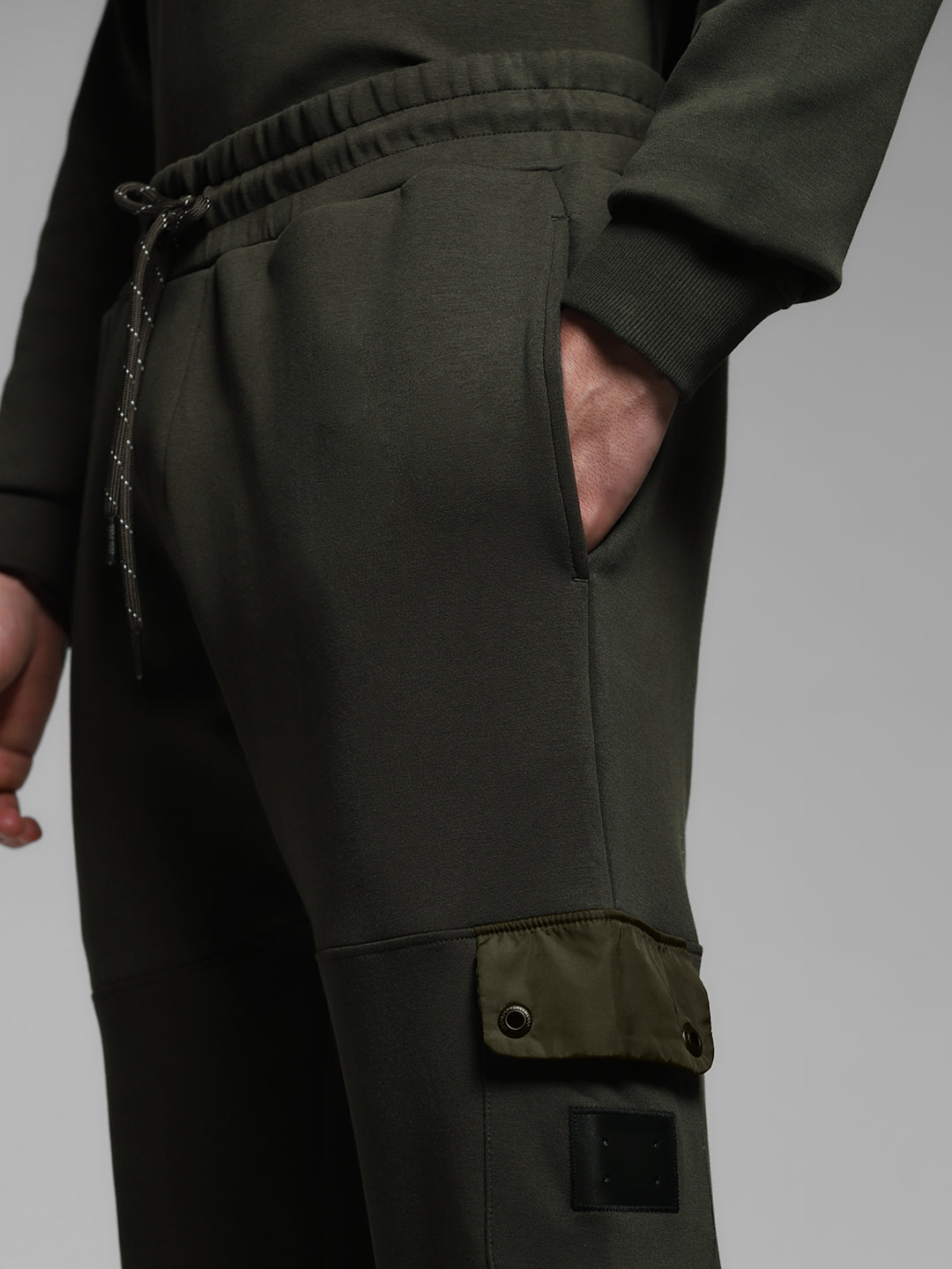 Men's Cotton Lycra Cargo Joggers With Drawstring Waist - Forest Green