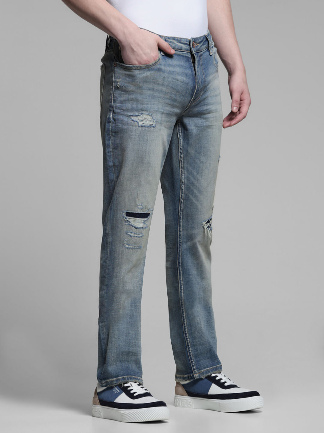 BLUE LOW RISE CLARK REGULAR FIT JEANS