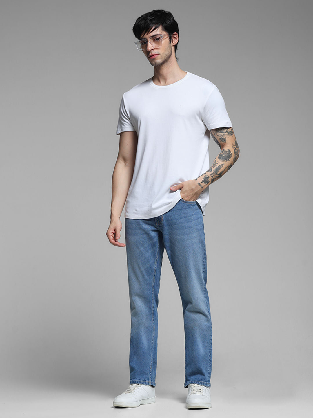 Light Blue Mid Rise Washed Regular Fit Jeans