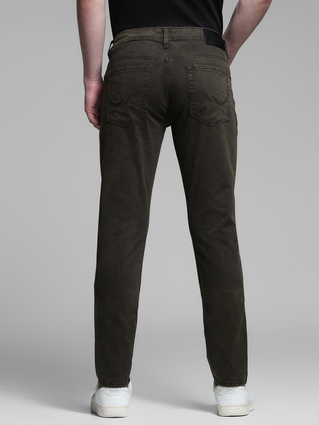 BROWN LOW RISE GLENN SLIM FIT JEANS