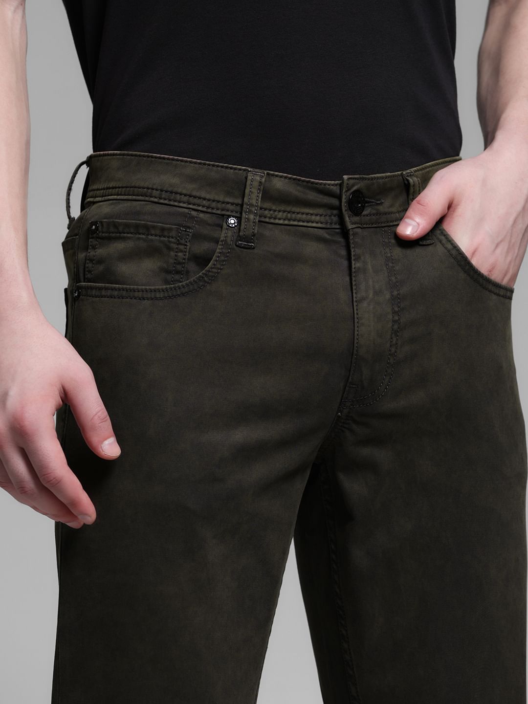 BROWN LOW RISE GLENN SLIM FIT JEANS