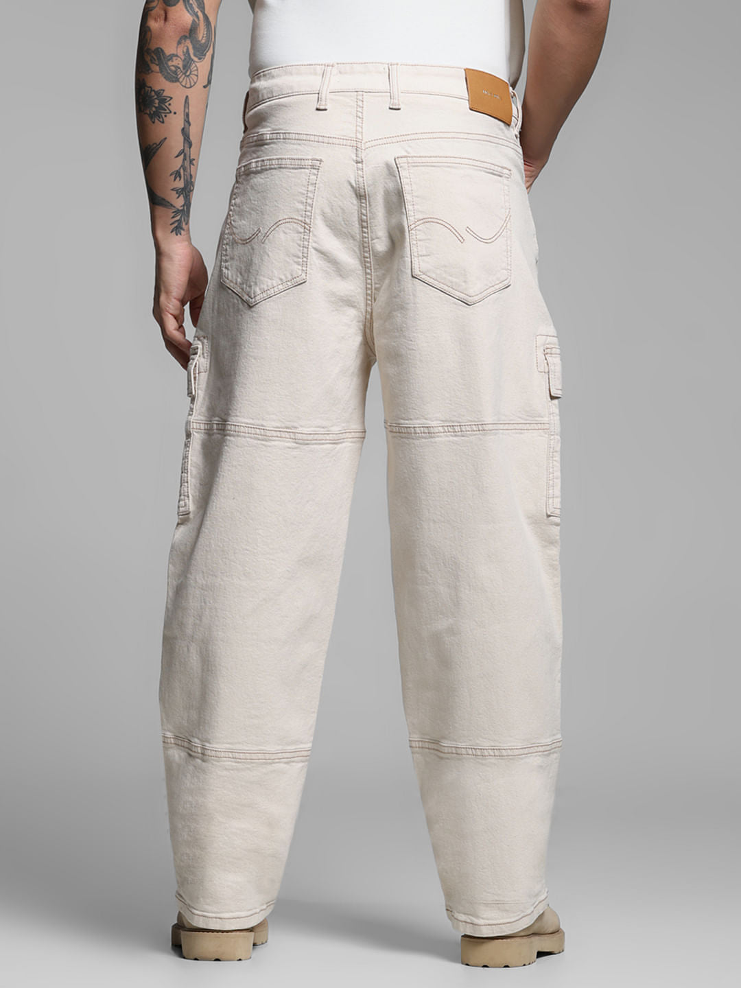 Rus anal fohisha Pantyhose, paypoq va poshnali porno