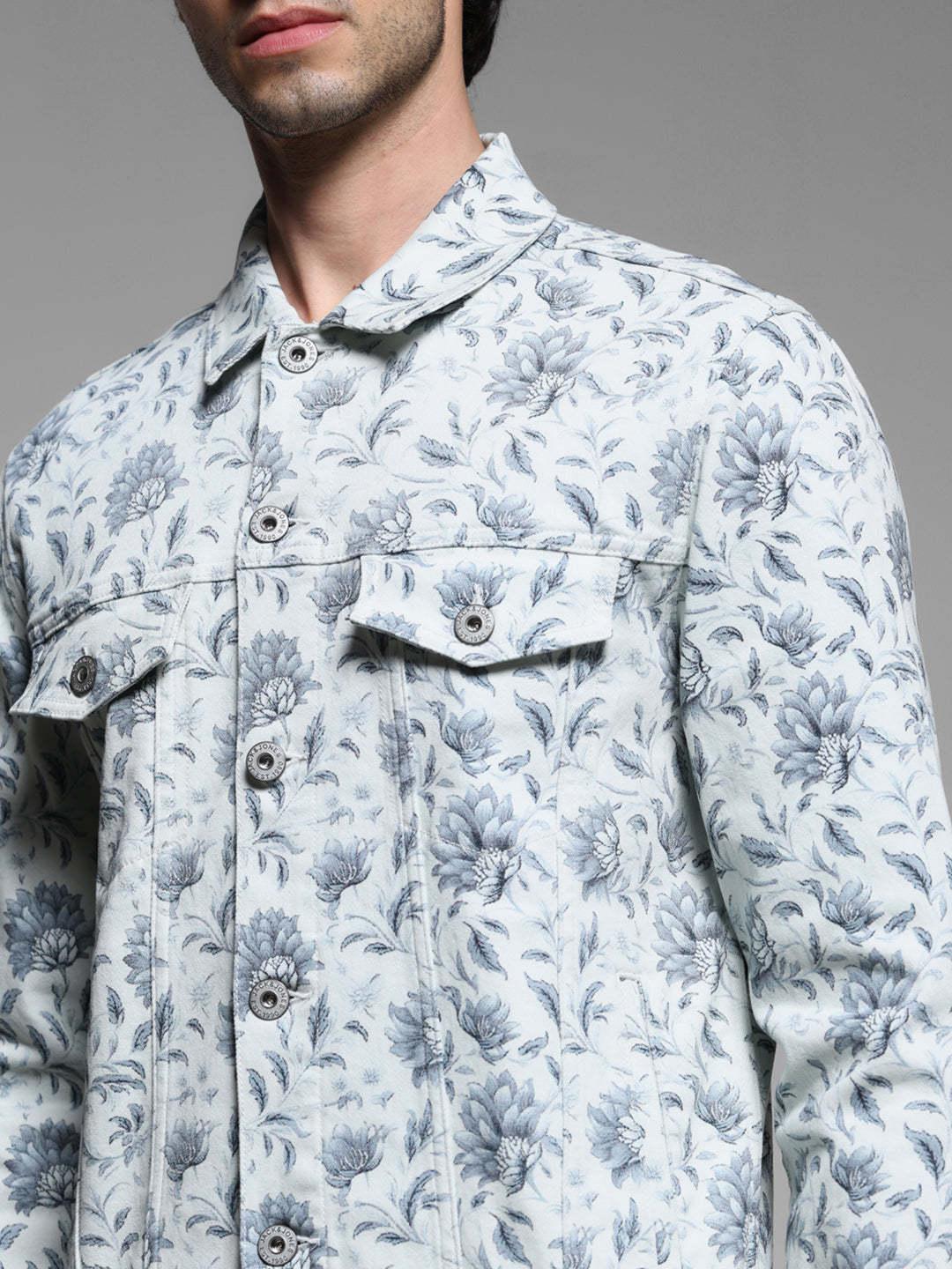 Men's Off White Floral Print Denim Jacket With Flap Pockets
