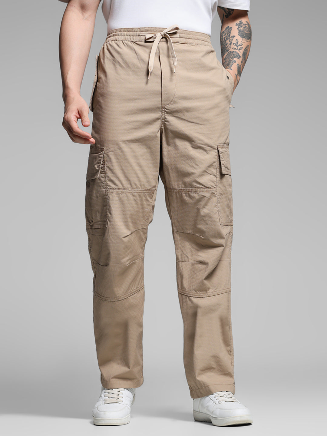 Men's Beige Cotton Cargo Pants With Drawstring Waist - 28/32