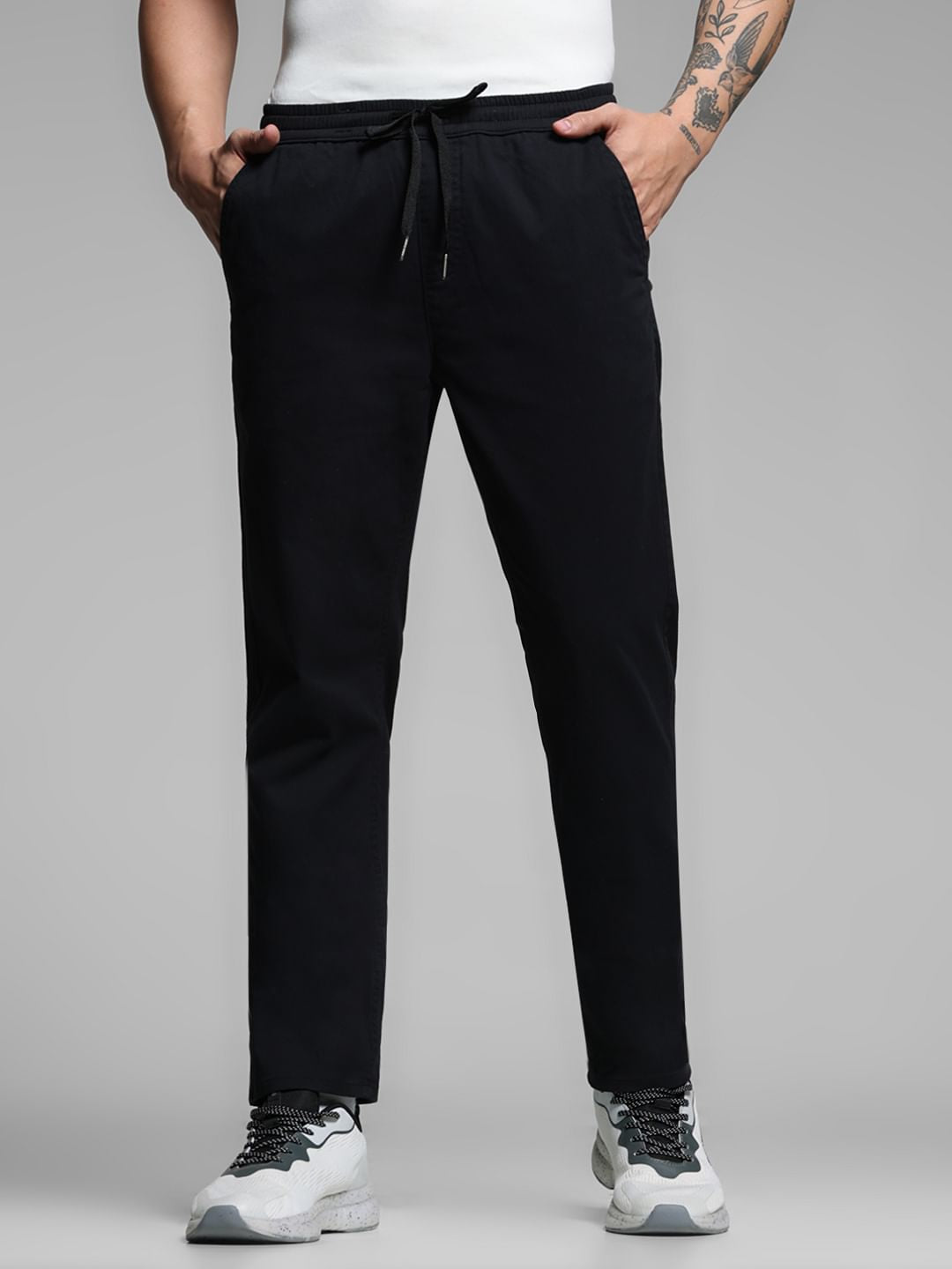 Black Mid Rise Cotton Pants - S