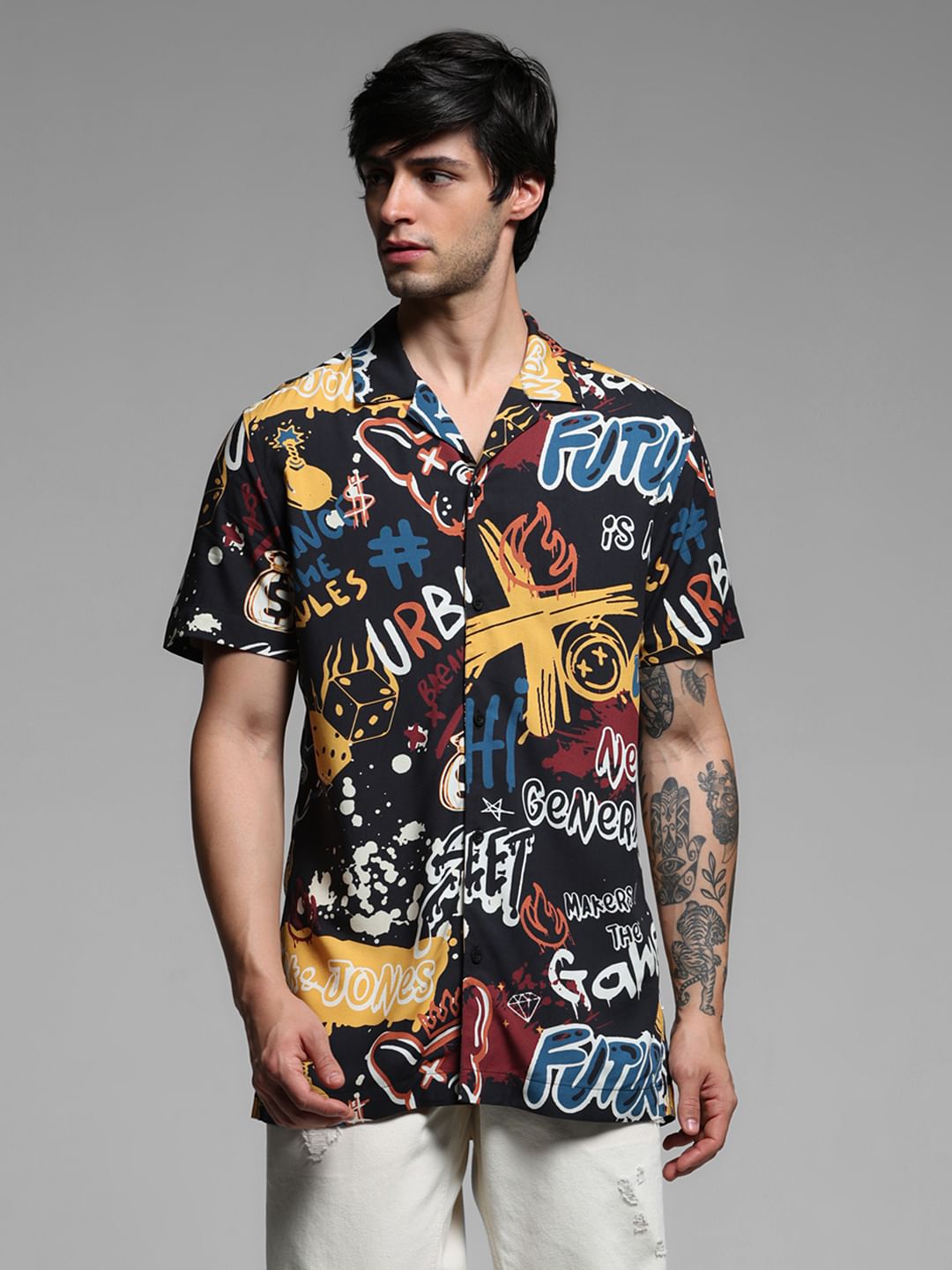 Black Graphic Print Short Sleeves Shirt